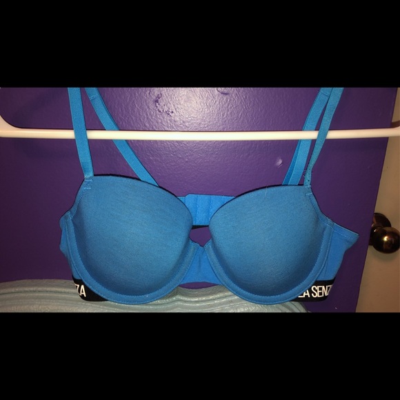 La Senza bra